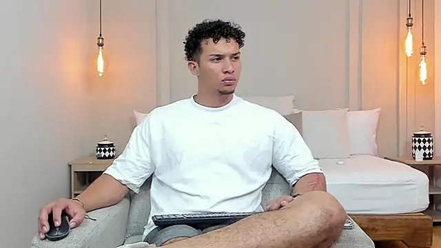 Snapshot of Dominick_star chatting on 03.13.25 Dominick star online show from 03.13.25