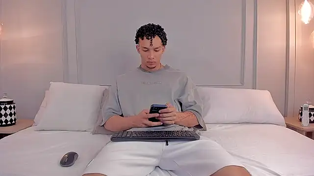 Dominick star online show from 11.20.25