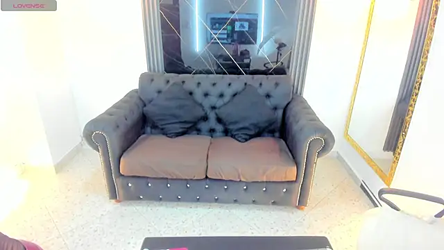 VickyJohnson1 online show from 09.25.25