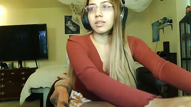 PolinaLoveX online show from 12.27.24