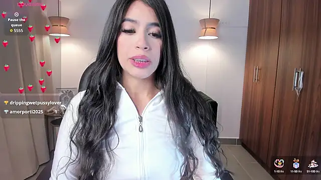 Snapshot of sarita_evanss chatting on 09.26.25 sarita evanss online show from 09.26.25