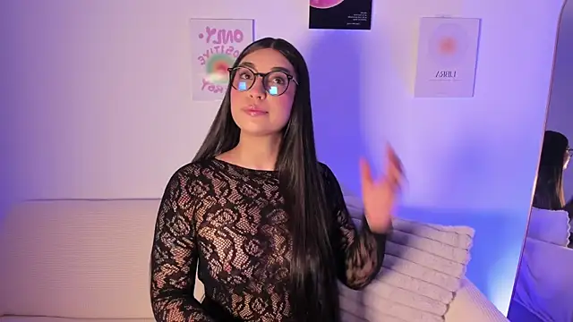 Snapshot of sensualhaven_ chatting on 11.29.25 sensualhaven online show from 11.29.25