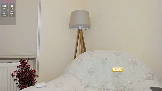 Snapshot of snowiie chatting on 10.23.25 snowiie online show from 10.23.25