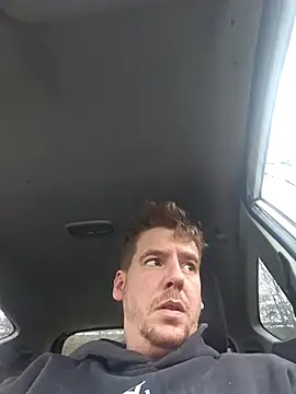 Titanhoott online show from 11.25.25