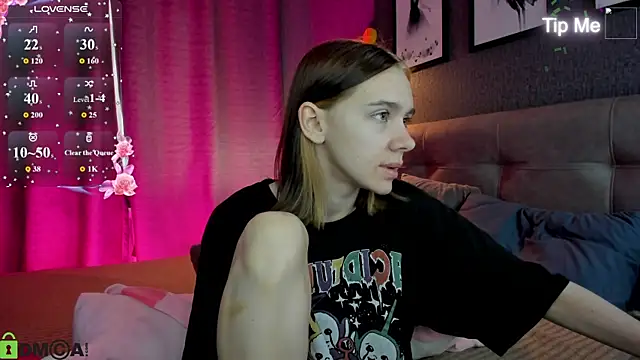 Snapshot of Lesi_Moonie01 chatting on 07.12.26 Lesi Moonie01 online show from 07.12.26