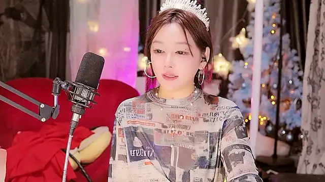 Snapshot of Missy_Nana21 chatting on 12.07.24 Missy Nana21 online show from 12.07.24