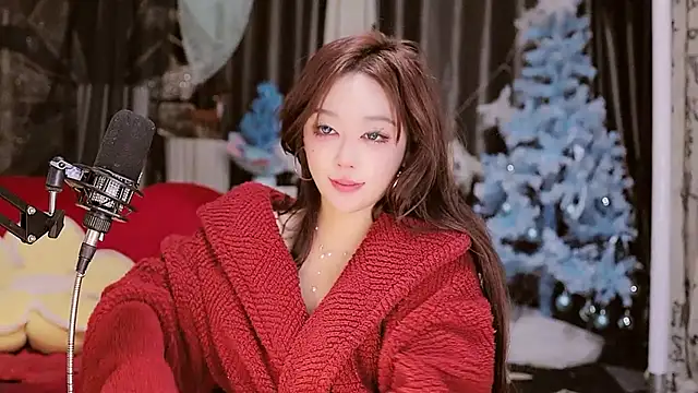 Snapshot of Missy_Nana21 chatting on 12.13.24 Missy Nana21 online show from 12.13.24