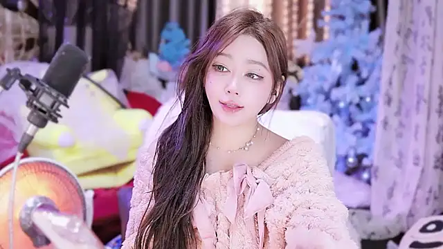 Snapshot of Missy_Nana21 chatting on 02.06.25 Missy Nana21 online show from 02.06.25