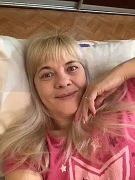 Lia Laguna77 online show from 02.25.25