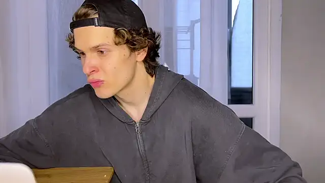 alyx garden online show from 04.07.26