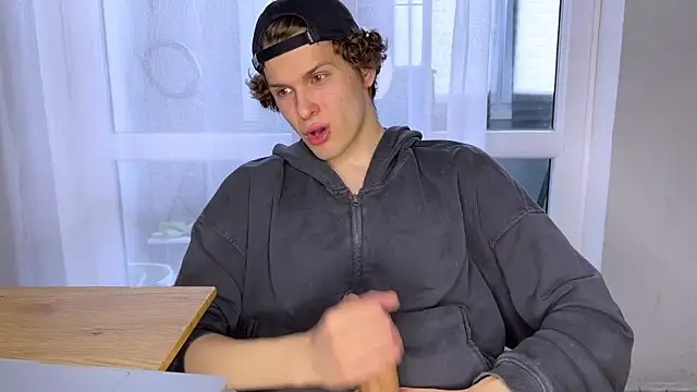 alyx garden online show from 04.08.26