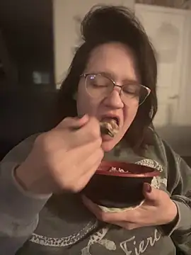 Kinkbitch25 online show from 02.28.25