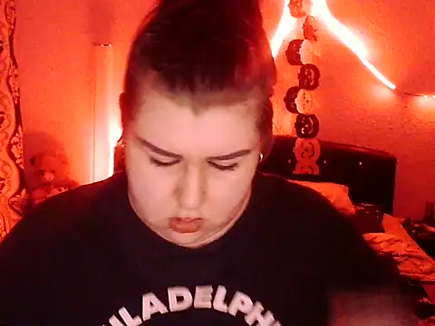 Ana Krisstina online show from 11.30.25