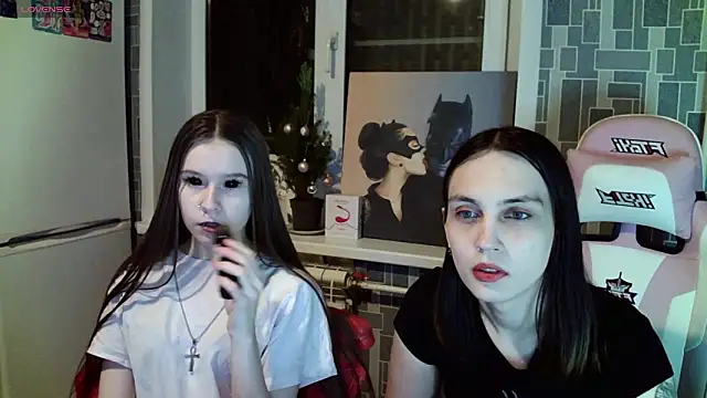 Snapshot of BlackHe4rts_ chatting on 01.17.25 BlackHe4rts online show from 01.17.25
