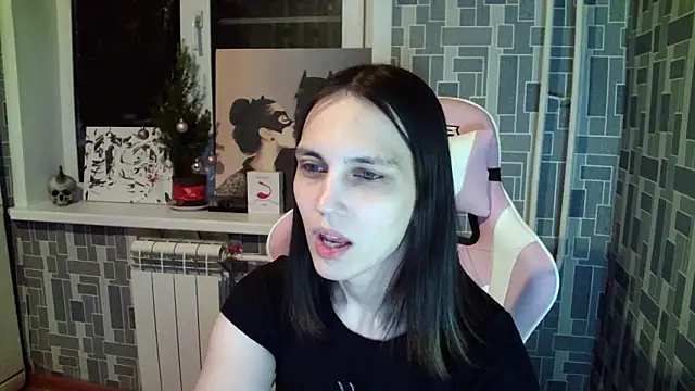 Snapshot of BlackHe4rts_ chatting on 02.08.25 BlackHe4rts online show from 02.08.25
