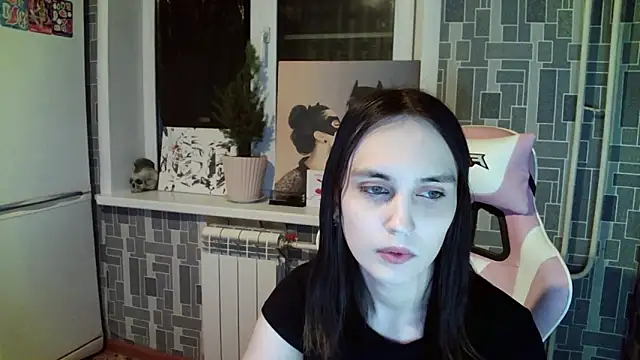 Snapshot of BlackHe4rts_ chatting on 03.11.25 BlackHe4rts online show from 03.11.25