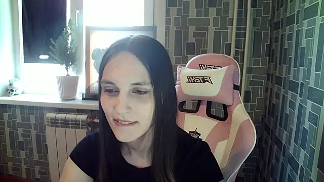 Snapshot of BlackHe4rts_ chatting on 03.19.25 BlackHe4rts online show from 03.19.25