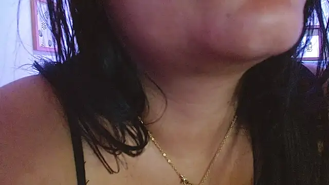 Snapshot of violletha chatting on 01.27.25 violletha online show from 01.27.25