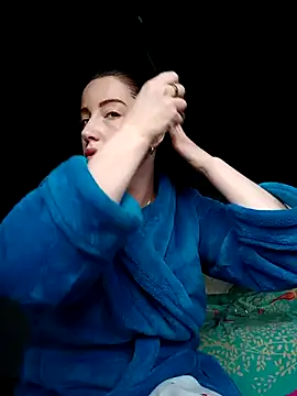 LuLuLover89 online show from 01.06.25