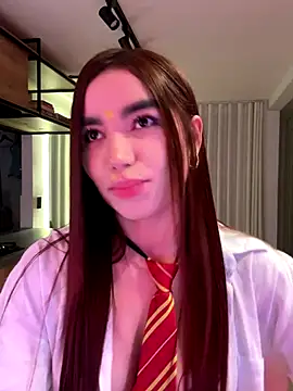 carolynnetrujillo online show from 10.25.25