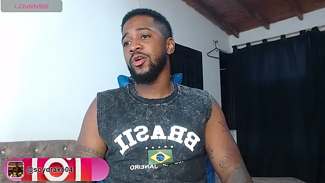 Snapshot of Drake_Nassir4 chatting on 07.18.26 Drake Nassir4 online show from 07.18.26