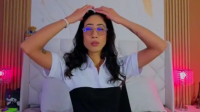 GabyPetit online show from 02.21.26