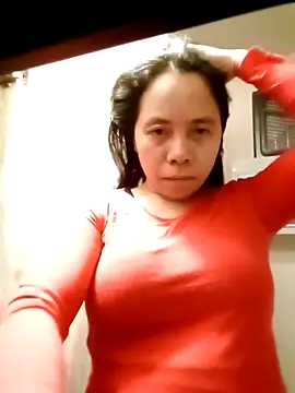 Snapshot of doggiepossession chatting on 02.15.25 doggiepossession online show from 02.15.25