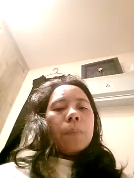 Snapshot of doggiepossession chatting on 02.16.25 doggiepossession online show from 02.16.25