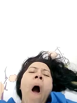 Snapshot of doggiepossession chatting on 03.14.25 doggiepossession online show from 03.14.25