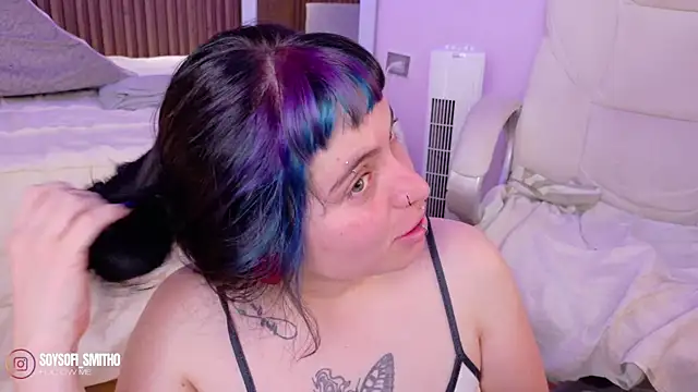 Lucy Smith2 online show from 04.09.26