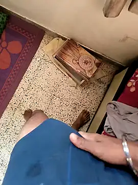 Snapshot of SurjS9 chatting on 01.05.25 SurjS9 online show from 01.05.25