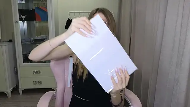 littlevildevil online show from 01.14.25