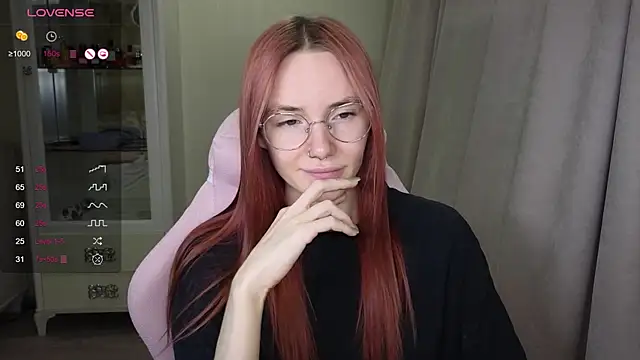 littlevildevil online show from 11.08.25