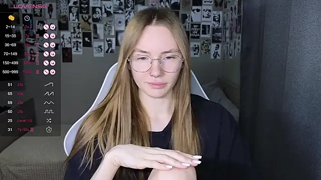 littlevildevil online show from 03.03.26