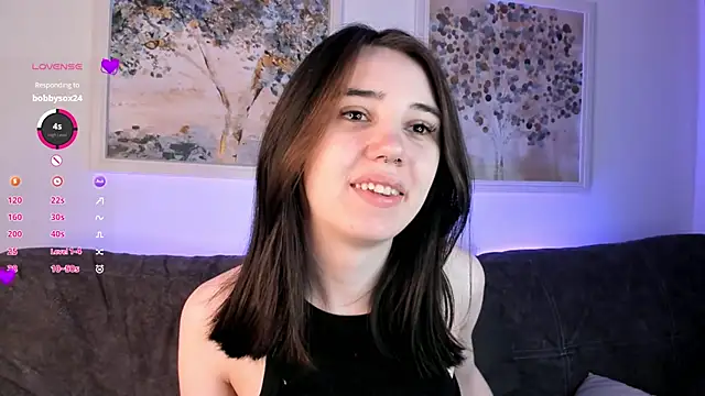 Snapshot of GillianDowdey chatting on 02.05.25 GillianDowdey online show from 02.05.25