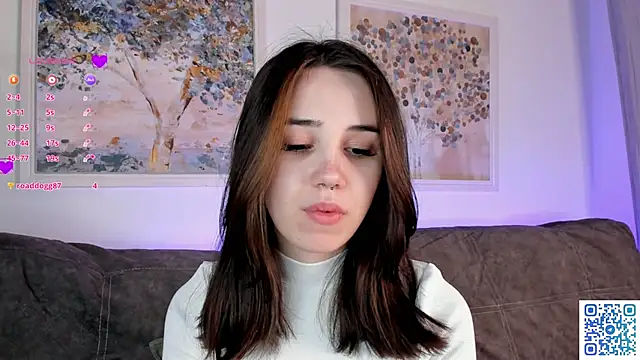 Snapshot of GillianDowdey chatting on 03.03.25 GillianDowdey online show from 03.03.25