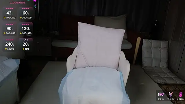 Snapshot of Youth3_ chatting on 01.22.25 Youth3  online show from 01.22.25