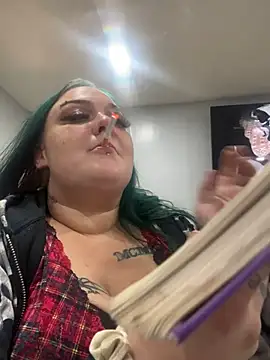 Snapshot of s6tan6whor6 chatting on 02.09.25 s6tan6whor6 online show from 02.09.25