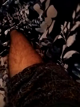 Snapshot of indian___fucker chatting on 10.11.25 indian fucker online show from 10.11.25