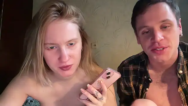 Snapshot of saint_cat25 chatting on 12.04.24 saint cat25 online show from 12.04.24