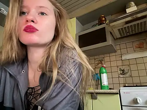 Snapshot of saint_cat25 chatting on 01.15.25 saint cat25 online show from 01.15.25