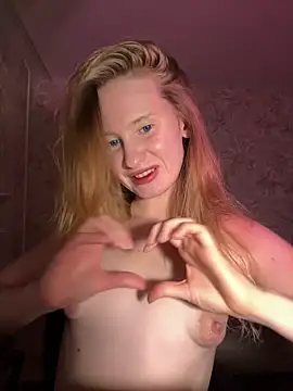 Snapshot of saint_cat25 chatting on 11.11.25 saint cat25 online show from 11.11.25