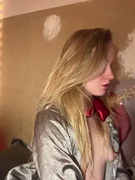 Snapshot of saint_cat25 chatting on 01.05.26 saint cat25 online show from 01.05.26