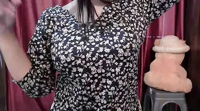 Snapshot of ANANYA-TIWARI chatting on 02.20.25 ANANYA-TIWARI online show from 02.20.25