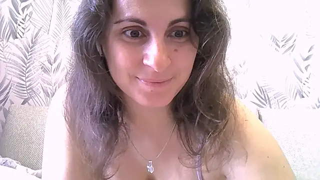 ShelaDiass online show from 10.19.25