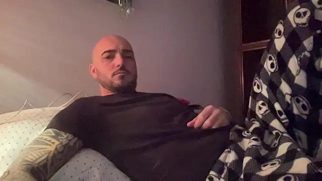 alessandromori91 online show from 12.17.25