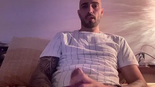 alessandromori91 online show from 02.20.26