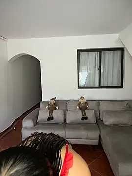 MollySanders    online show from 12.12.24