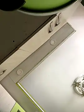 MollySanders    online show from 09.14.25