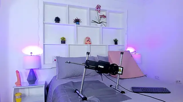 Snapshot of Jenifer_Diaz chatting on 03.08.25 Jenifer Diaz online show from 03.08.25